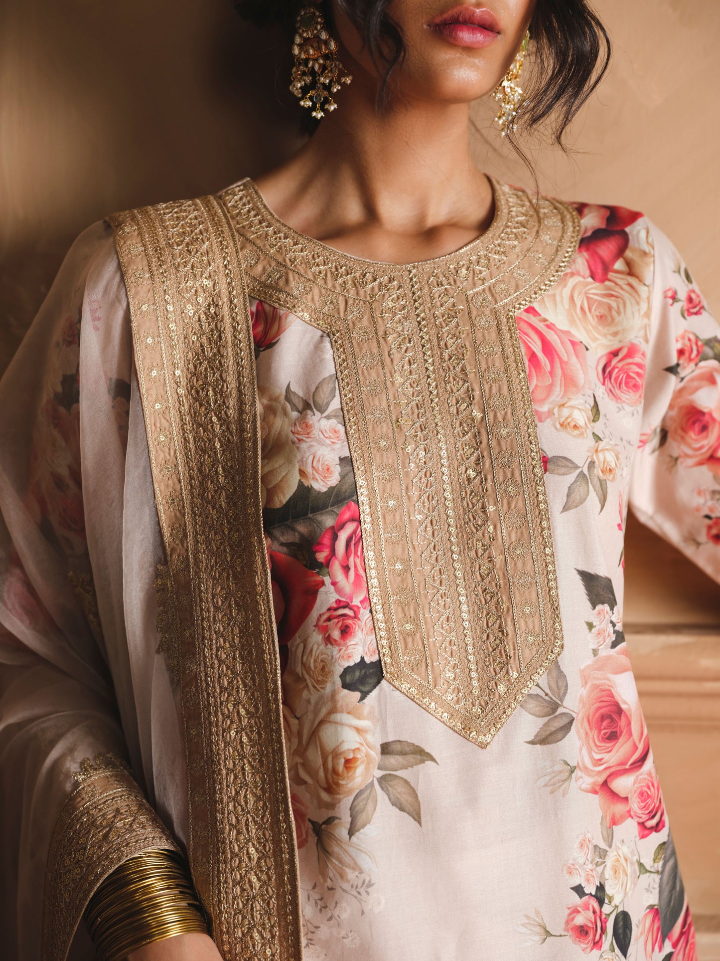 Beige Rose