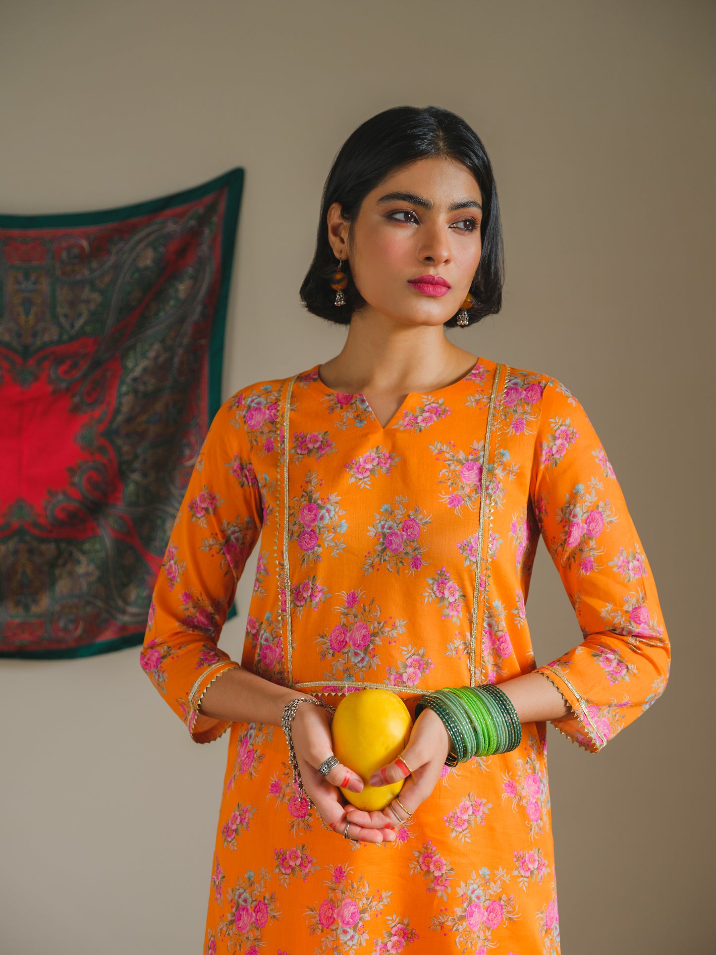 Adaa-e-Angrai